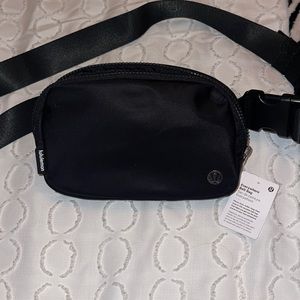 LULULEMON BELT BAG 🖤